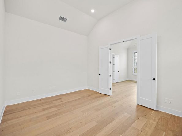 209 Jates Field BND, Liberty Hill TX 78642