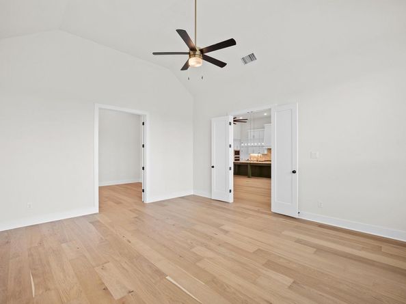 209 Jates Field BND, Liberty Hill TX 78642