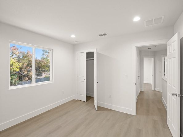 218 Crystal Knoll Blvd, Georgetown TX 78626