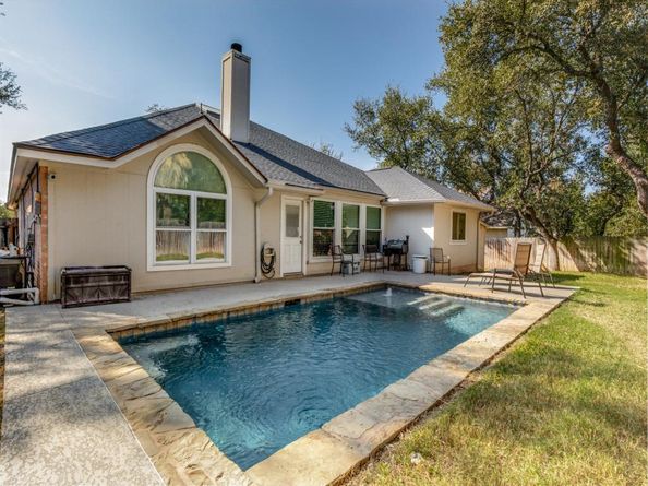 1902 Overland DR, Leander TX 78641