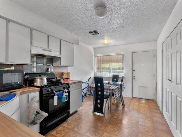 10606 Lanshire DR A&B, Austin TX 78758