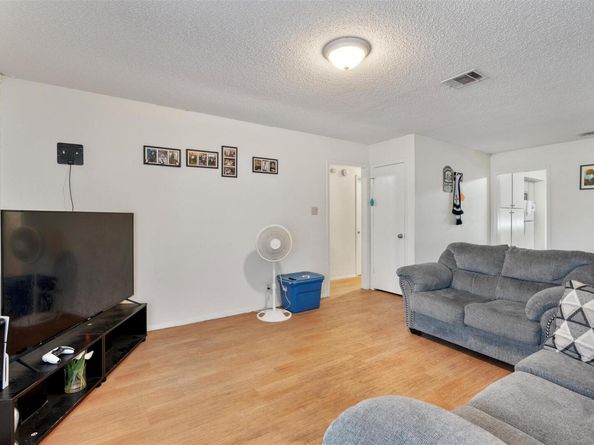 10606 Lanshire DR A&B, Austin TX 78758