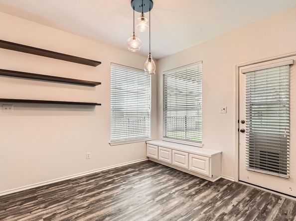 65 White Magnolia CIR, Lakeway TX 78734