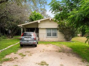 11608 Travis ST, Jonestown TX 78645