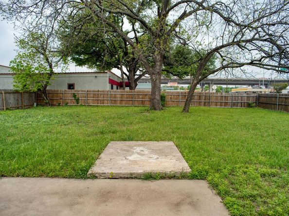 8512 Remington LN, Austin TX 78758