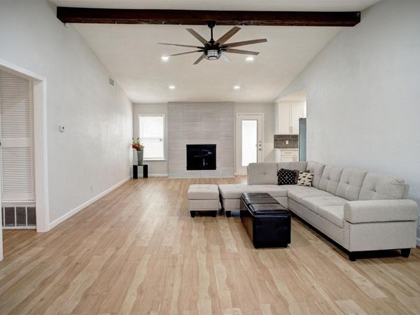 8512 Remington LN, Austin TX 78758