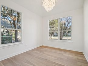 10 Lost Meadow TRL, The Hills TX 78738