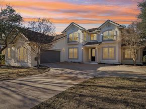 10 Lost Meadow TRL, The Hills TX 78738