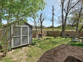 5610 Fence ROW, Austin TX 78744
