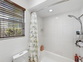 5610 Fence ROW, Austin TX 78744