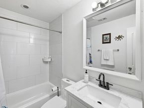5610 Fence ROW, Austin TX 78744
