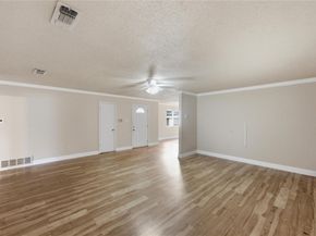 207 W 17th ST, Georgetown TX 78626