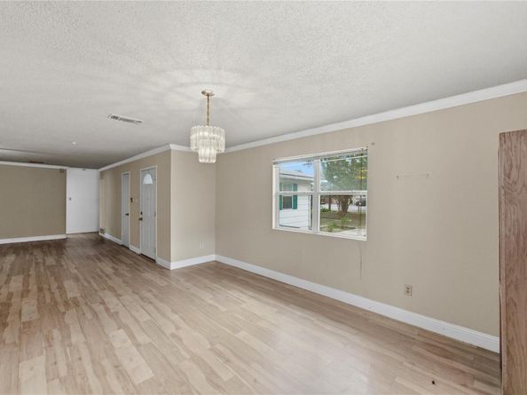 207 W 17th ST, Georgetown TX 78626
