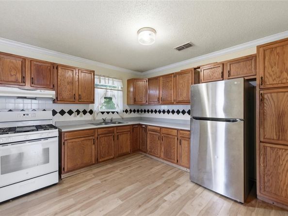 207 W 17th ST, Georgetown TX 78626
