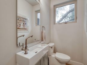 209 El Paso ST, Austin TX 78704