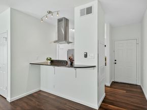 2414 Longview ST 307, Austin TX 78705