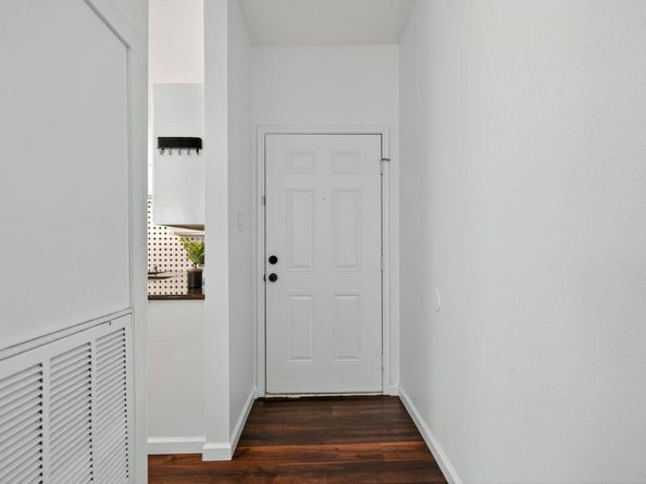 2414 Longview ST 307, Austin TX 78705