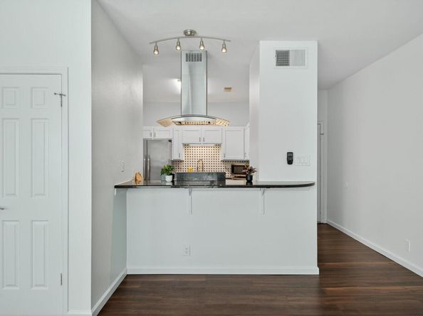 2414 Longview ST 307, Austin TX 78705