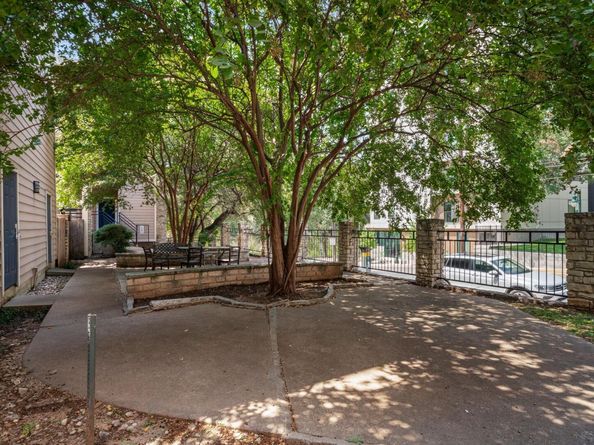 2414 Longview ST 307, Austin TX 78705