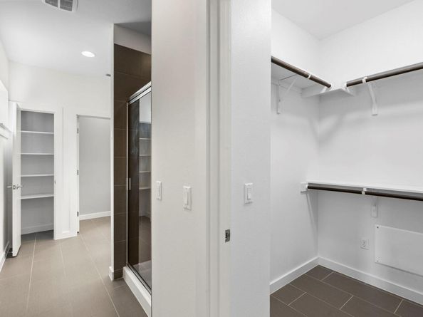 301 W Stassney LN 3, Austin TX 78745