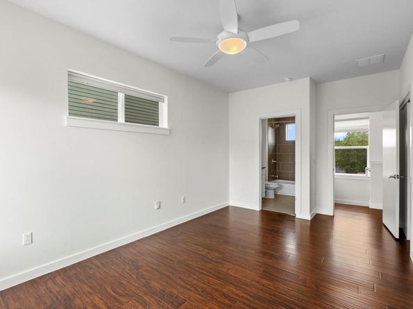 301 W Stassney LN 3, Austin TX 78745