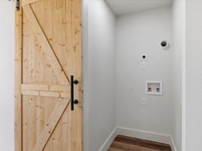 309 E Lola DR, Austin TX 78753
