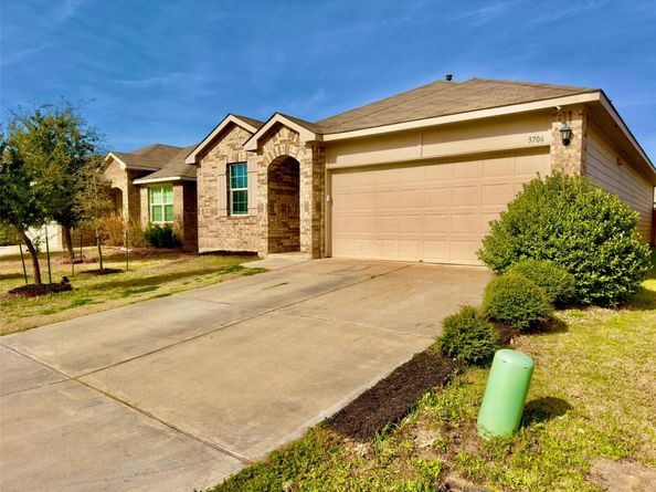 3706 Canaan Matthew DR, Austin TX 78725