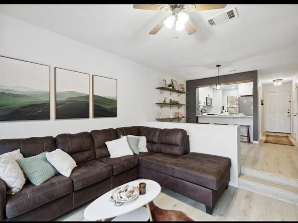 11404 Walnut Ridge DR 10, Austin TX 78753