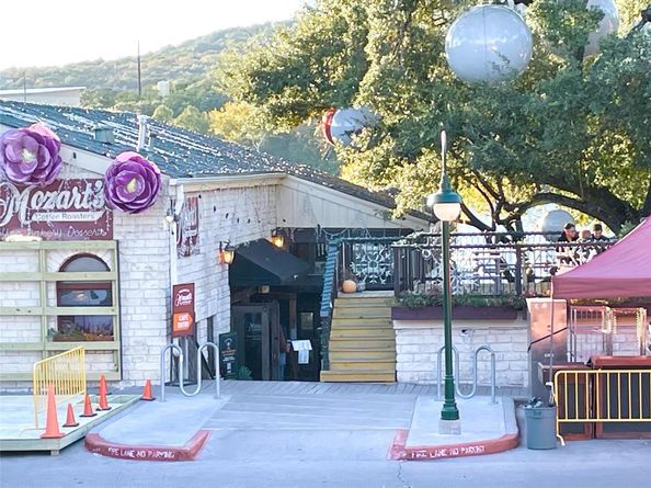 601 Hearn ST 207, Austin TX 78703