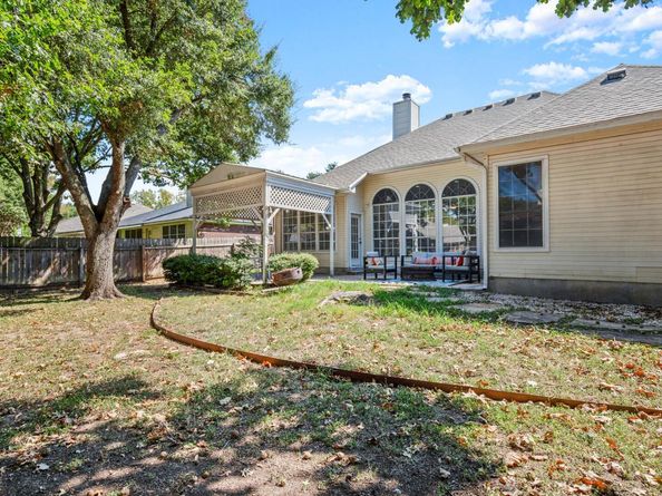 1206 Brophy DR, Pflugerville TX 78660