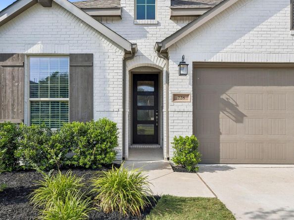228 Arrowhead Mound RD, Georgetown TX 78628