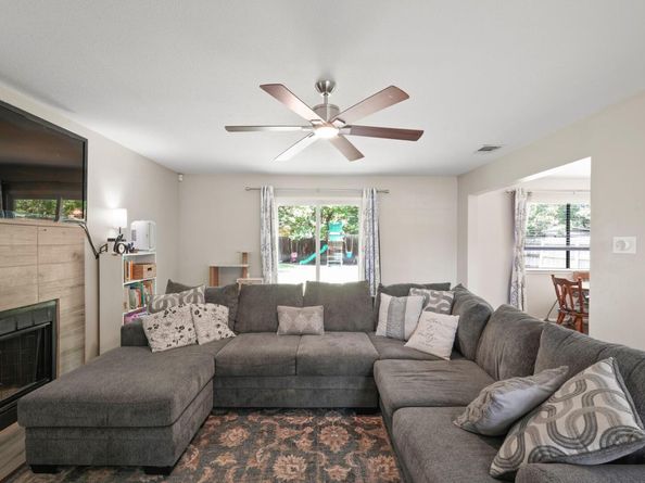 1316 Deupree DR, Austin TX 78753