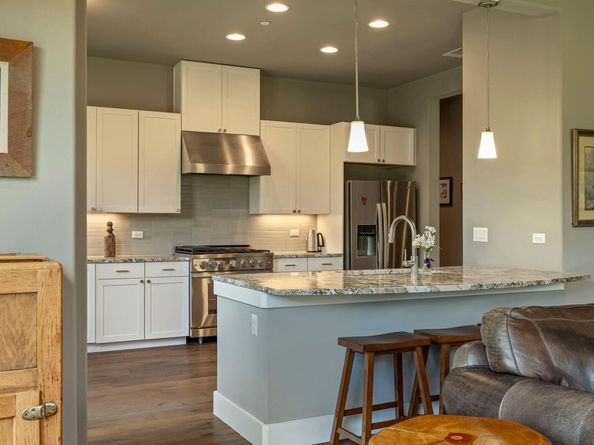 8200 Southwest PKWY 306, Austin TX 78735