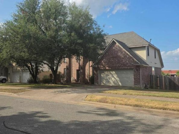 606 Point Run DR, Pflugerville TX 78660