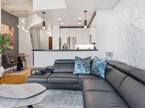 360 Nueces ST 1007, Austin TX 78701