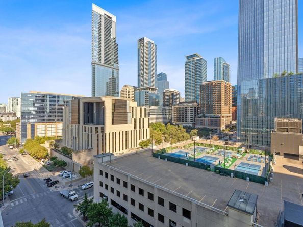 360 Nueces ST 1007, Austin TX 78701