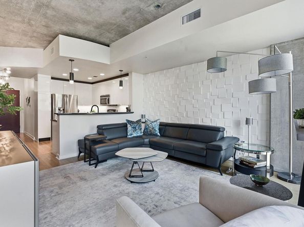 360 Nueces ST 1007, Austin TX 78701