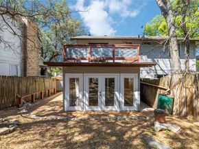 1703 Waterloo TRL B, Austin TX 78704