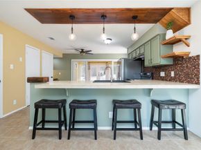 1703 Waterloo TRL B, Austin TX 78704