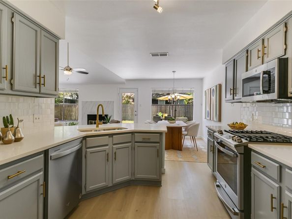 7013 Tesoro TRL, Austin TX 78729