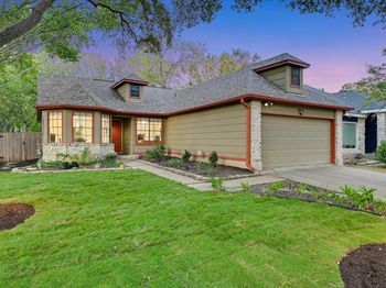 2612 Piping Rock TRL