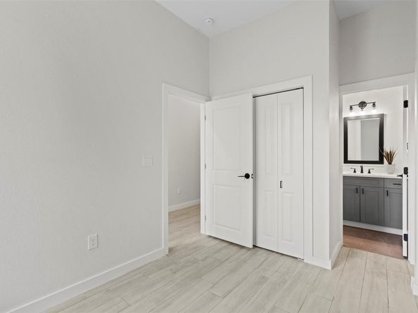 3611 Munson ST, Austin TX 78721