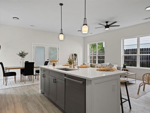 3611 Munson ST, Austin TX 78721