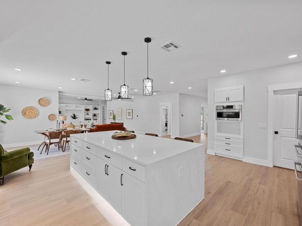 4803 Fairview DR, Austin TX 78731