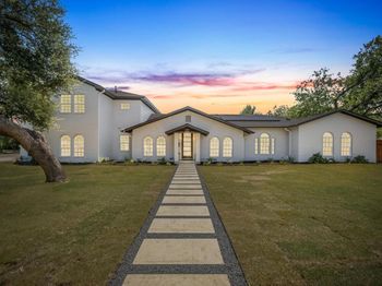 4803 Fairview DR