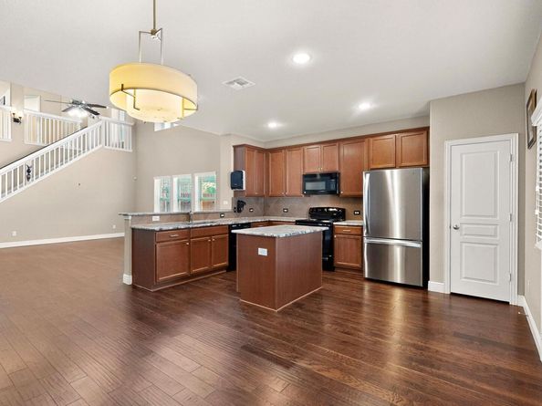 13416 Kearns DR, Pflugerville TX 78660