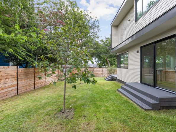 2903 Breeze 2, Austin TX 78722