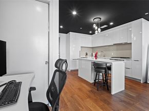 44 East Ave 3103, Austin TX 78701