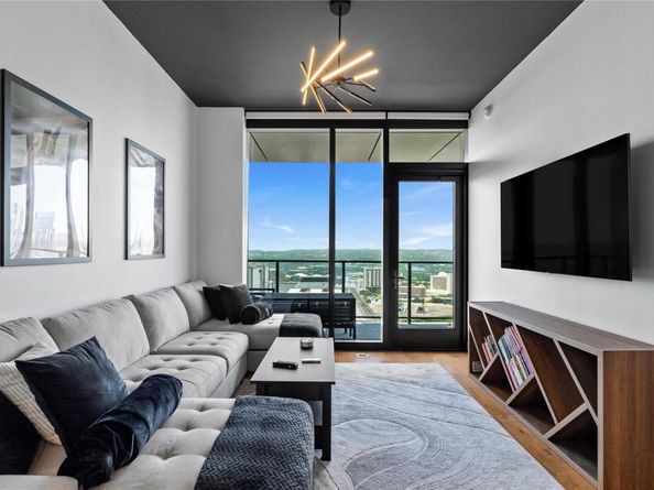44 East Ave 3103, Austin TX 78701