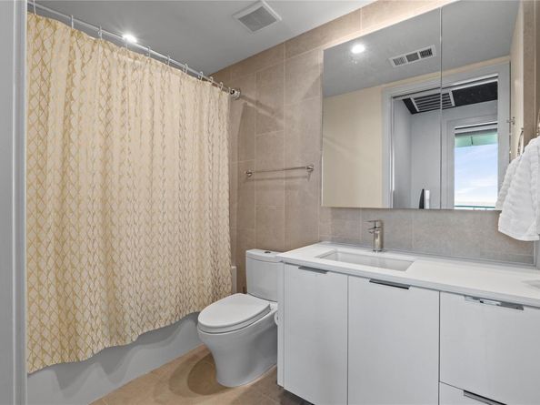 44 East Ave 3103, Austin TX 78701